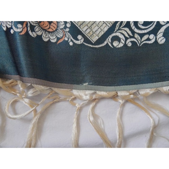 Vintage Silk Brocade Piano Scarf/Shawl - Picture 7 of 8